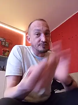 Snapshot of Denislamalice34 chatting on 03-09-26, 08:57 Denislamalice34 online show from 03-09-26, 08:57