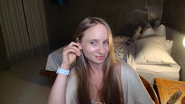 Snapshot of Mad1en chatting on 07-04-26, 03:40 Mad1en online show from 07-04-26, 03:40