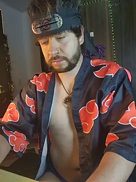 Snapshot of just_maxii chatting on 10-31-25, 10:11 just maxii online show from 10-31-25, 10:11