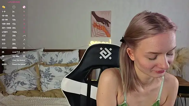 IdaValenti online show from 10-27-25, 11:20