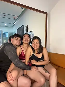 Snapshot of Nina-Eros1 chatting on 02-05-26, 08:13 Nina-Eros1 online show from 02-05-26, 08:13