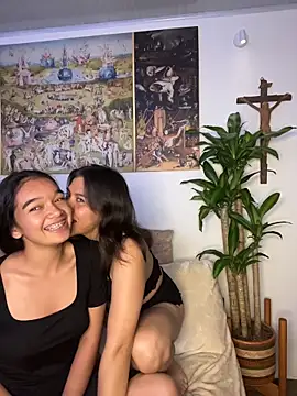 Snapshot of Nina-Eros1 chatting on 02-15-26, 12:29 Nina-Eros1 online show from 02-15-26, 12:29