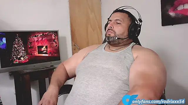 rodrix54 online show from 12-13-24, 01:26