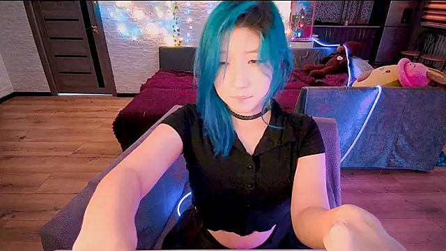Snapshot of Akemilun chatting on 12-22-24, 05:01 Akemilun online show from 12-22-24, 05:01