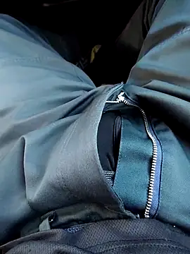 Snapshot of mjiyk1130 chatting on 02-24-25, 07:00 mjiyk1130 online show from 02-24-25, 07:00