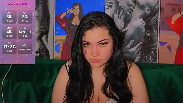 Nikki Kardashian online show from 12-28-24, 02:22