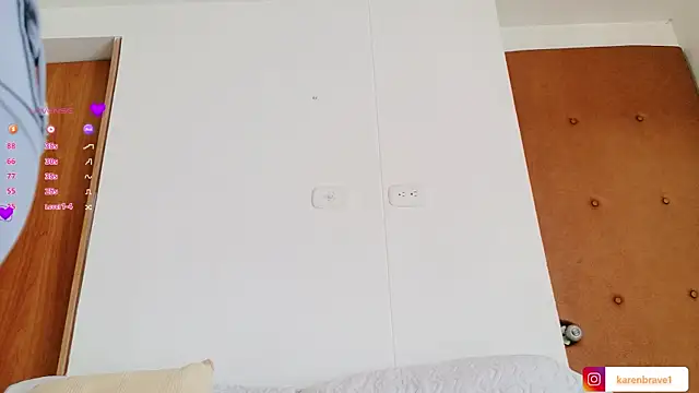 Snapshot of karen_brave chatting on 09-28-25, 06:13 karen brave online show from 09-28-25, 06:13