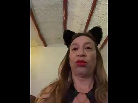 Snapshot of Gikitrans76 chatting on 03-08-26, 03:43 Gikitrans76 online show from 03-08-26, 03:43