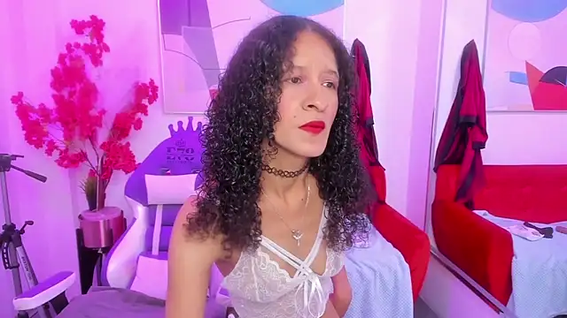 Snapshot of Alice_candace chatting on 01-12-25, 12:12 Alice candace online show from 01-12-25, 12:12
