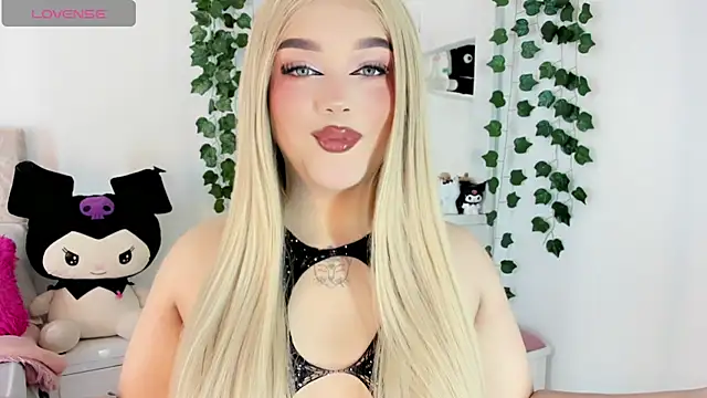 Snapshot of cattriona_muller chatting on 06-18-26, 05:08 cattriona muller online show from 06-18-26, 05:08