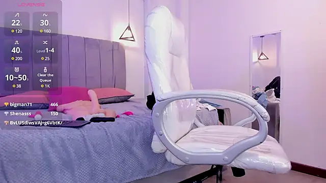 lady nylon  online show from 02-22-25, 06:19