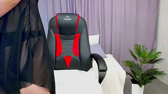 Snapshot of Camelia_Lillie chatting on 02-08-25, 04:25 Camelia Lillie online show from 02-08-25, 04:25