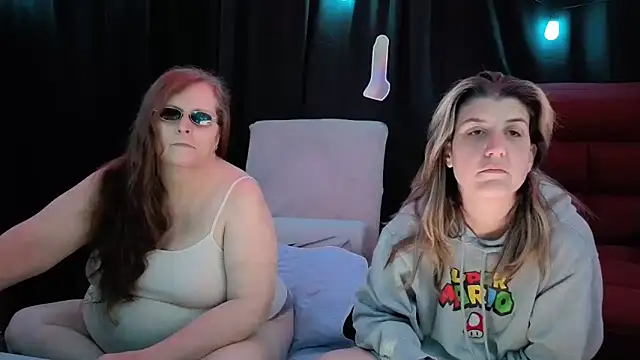 Snapshot of Sexy_Mama-69 chatting on 09-13-25, 03:45 Sexy Mama-69 online show from 09-13-25, 03:45