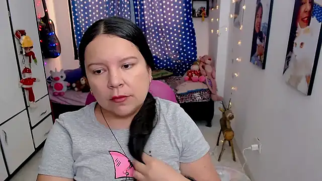 claryssa  online show from 02-19-26, 08:38