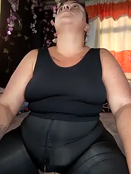 Horny kaylee online show from 04-28-26, 09:53