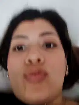 Snapshot of Luci_Amore chatting on 01-25-25, 01:41 Luci Amore online show from 01-25-25, 01:41