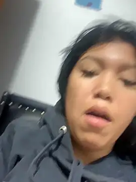 emily rosse04 online show from 11-05-25, 11:10