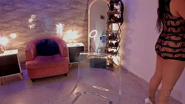 Snapshot of samara_smithh chatting on 11-19-25, 11:54 samara smithh online show from 11-19-25, 11:54