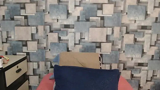 Snapshot of angel_dthroatt chatting on 12-17-25, 12:11 angel dthroatt online show from 12-17-25, 12:11