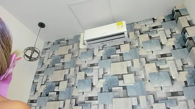 Snapshot of angel_dthroatt chatting on 03-12-26, 12:11 angel dthroatt online show from 03-12-26, 12:11