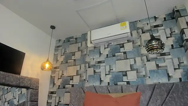 angel dthroatt online show from 07-31-26, 12:04