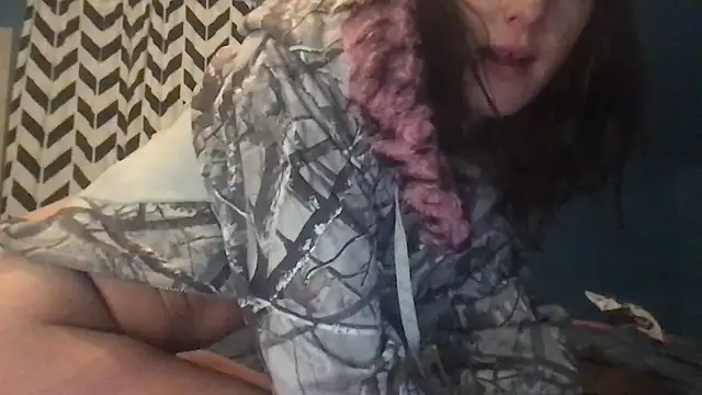 Snapshot of kittycatkendra chatting on 11-06-25, 02:45 kittycatkendra online show from 11-06-25, 02:45