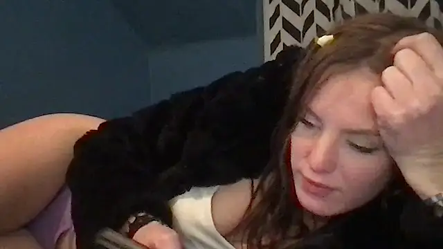 Snapshot of kittycatkendra chatting on 11-19-25, 01:38 kittycatkendra online show from 11-19-25, 01:38