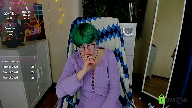 Melissa Wells online show from 03-02-25, 03:56