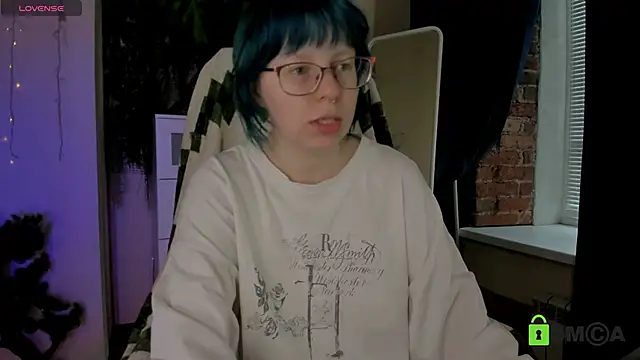 Melissa Wells online show from 04-30-26, 02:45