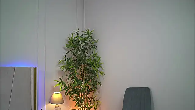 Miriam fox online show from 01-12-25, 02:52