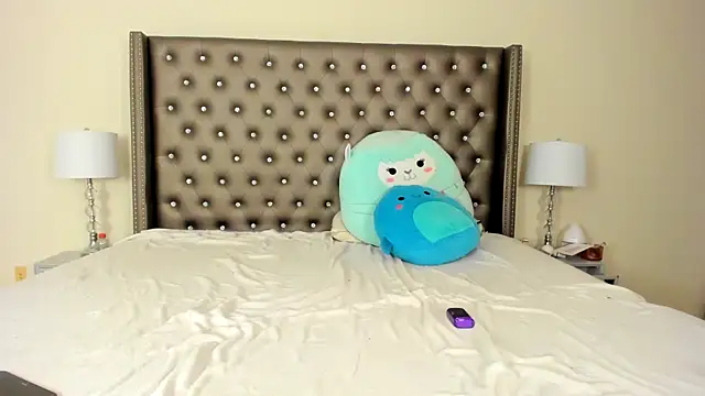 Snapshot of NadiaLyla chatting on 02-02-26, 02:10 NadiaLyla online show from 02-02-26, 02:10