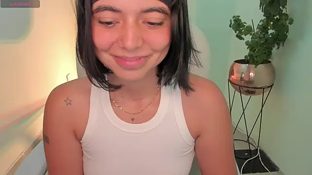 NicolRoss  online show from 01-02-25, 04:46