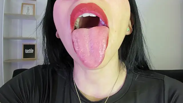 Snapshot of Katty_mouth chatting on 02-23-26, 06:16 Katty mouth online show from 02-23-26, 06:16