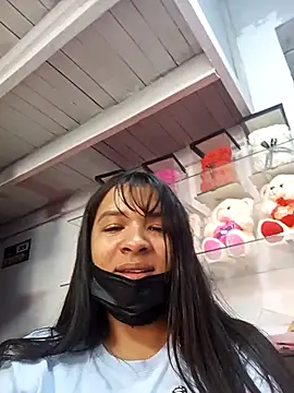 VivienAndClark online show from 11-18-25, 04:11