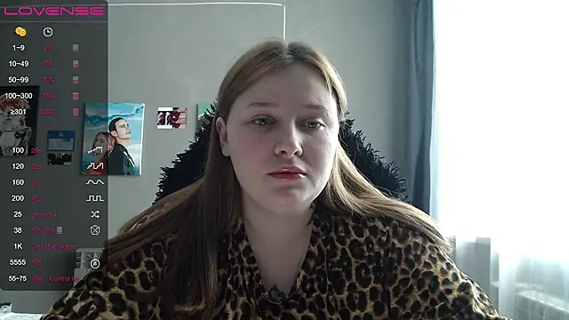 Light Luna online show from 03-08-26, 10:41