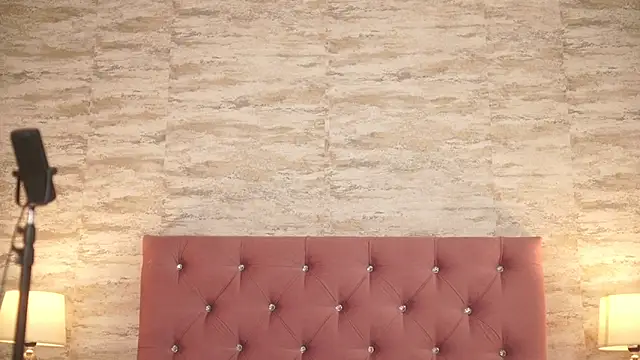 IsabellMendez  online show from 01-07-25, 11:24