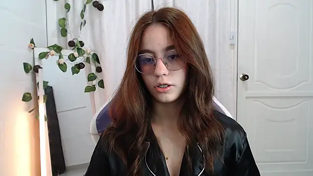 Snapshot of BlairVicent chatting on 11-04-25, 01:10 BlairVicent online show from 11-04-25, 01:10