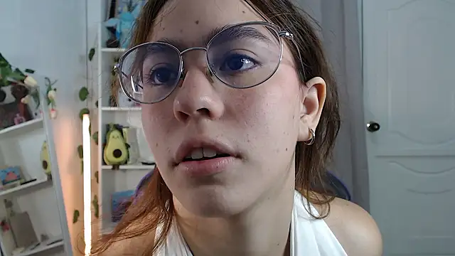 Snapshot of BlairVicent chatting on 02-26-26, 04:28 BlairVicent online show from 02-26-26, 04:28