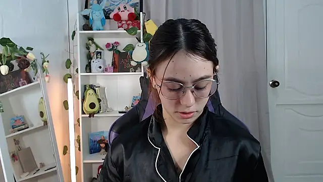 Snapshot of BlairVicent chatting on 02-27-26, 04:07 BlairVicent online show from 02-27-26, 04:07