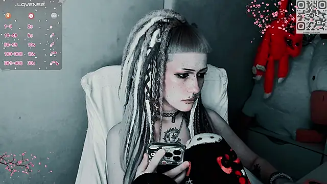 say mary online show from 11-28-25, 11:46