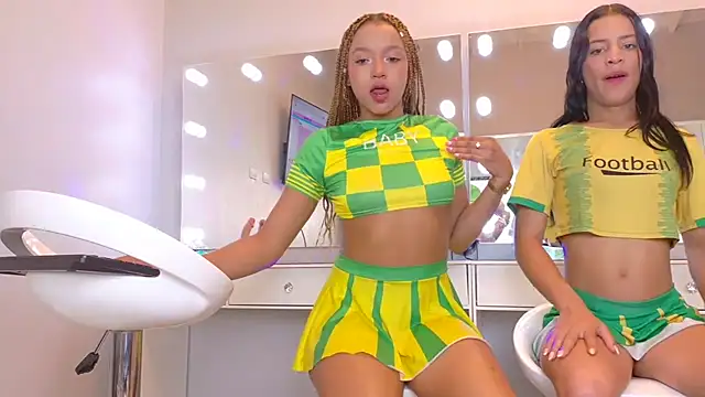 Snapshot of chocolatecrememia chatting on 03-05-26, 09:00 chocolatecrememia online show from 03-05-26, 09:00