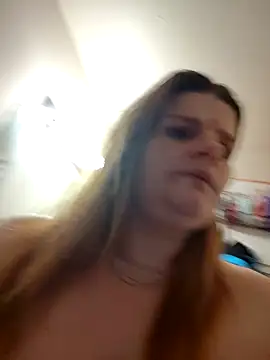 Snapshot of BeckiTooSweet chatting on 01-24-25, 08:22 BeckiTooSweet online show from 01-24-25, 08:22