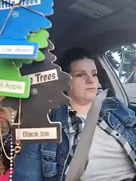 Snapshot of BeckiTooSweet chatting on 01-31-25, 12:17 BeckiTooSweet online show from 01-31-25, 12:17