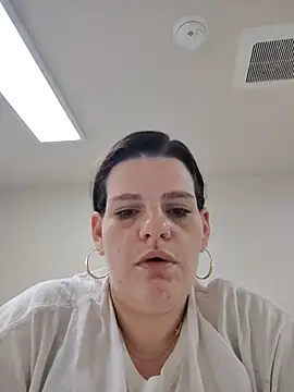 Snapshot of BeckiTooSweet chatting on 09-12-25, 06:52 BeckiTooSweet online show from 09-12-25, 06:52