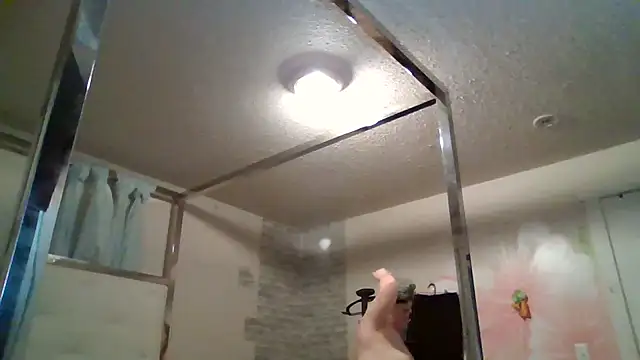 Snapshot of BeckiTooSweet chatting on 10-06-25, 06:00 BeckiTooSweet online show from 10-06-25, 06:00