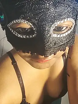Snapshot of FANTASY_QUEEN_07 chatting on 06-05-26, 02:29 FANTASY QUEEN 07 online show from 06-05-26, 02:29