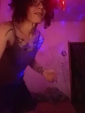 Snapshot of SuccubusTatuada chatting on 01-06-26, 12:25 SuccubusTatuada online show from 01-06-26, 12:25