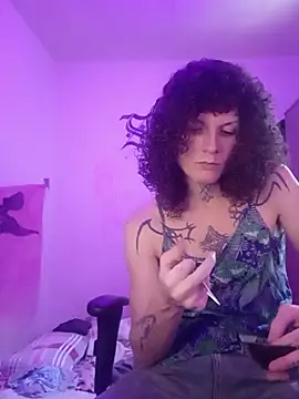 Snapshot of SuccubusTatuada chatting on 03-15-26, 04:13 SuccubusTatuada online show from 03-15-26, 04:13