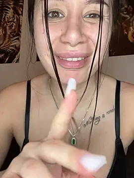 Snapshot of deliaroyal chatting on 02-22-25, 09:45 deliaroyal online show from 02-22-25, 09:45