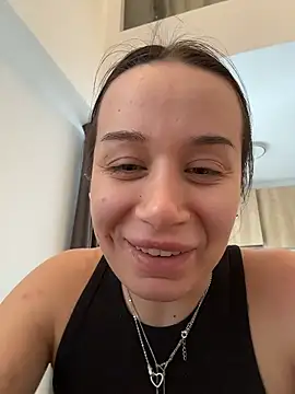 Snapshot of deliaroyal chatting on 01-19-26, 02:21 deliaroyal online show from 01-19-26, 02:21